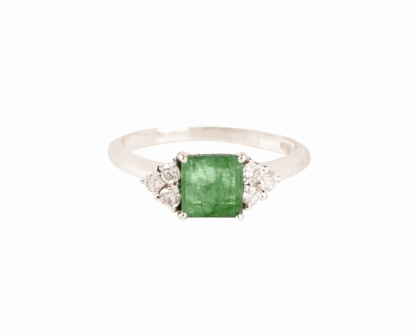 Emerald and Diamond Ring in 750 White Gold