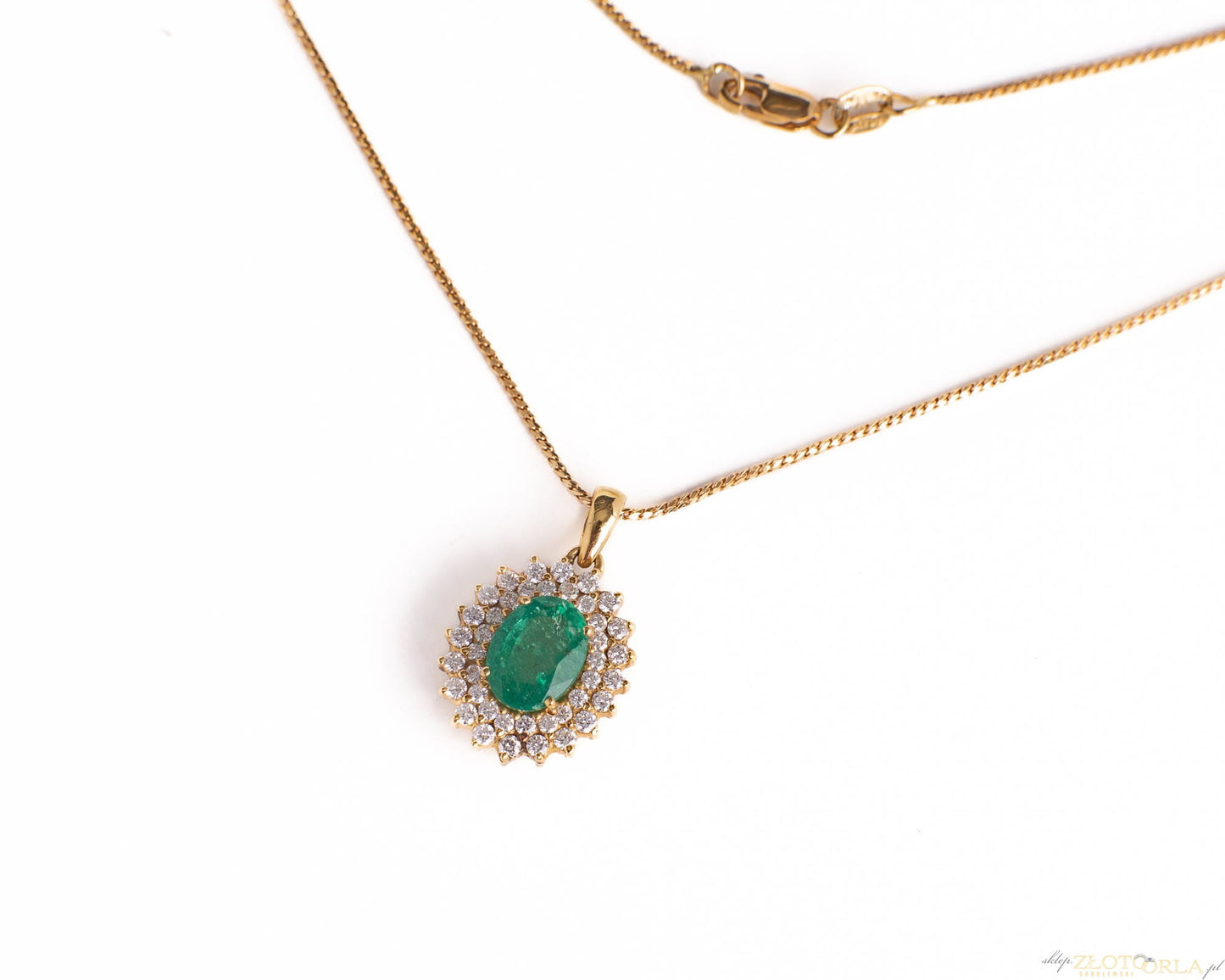 Enchanting Emerald Radiance Necklace