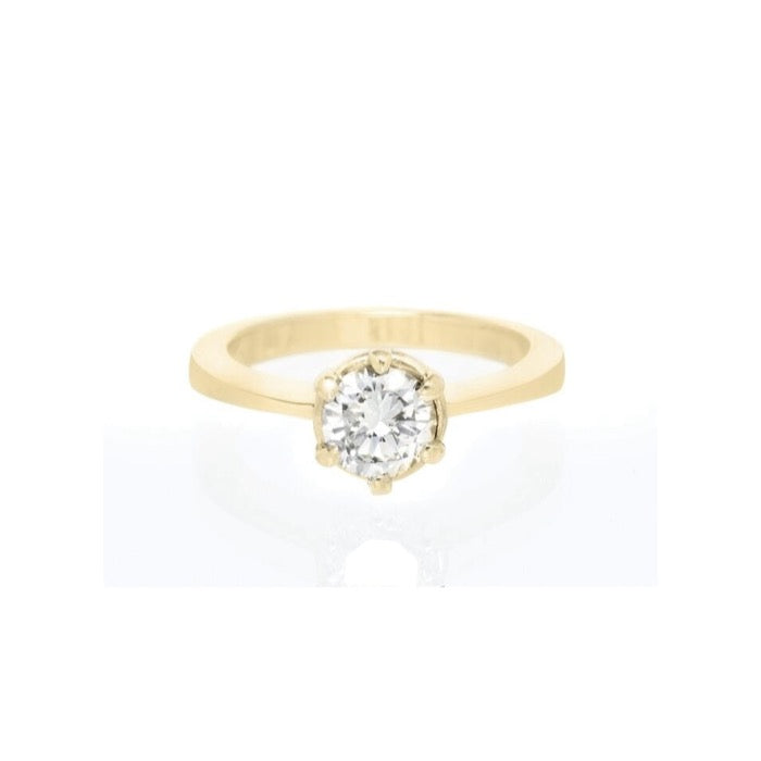 Majestic Embrace: Yellow Gold 1-Carat Diamond Engagement Ring